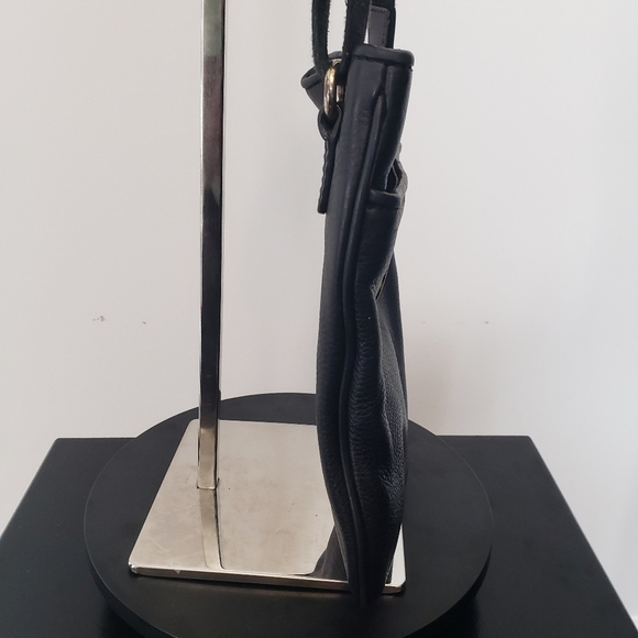 Michael Kors Women's Black Fulton Pebbled Leather Crossbody Bag Purse - Picture 5 of 13